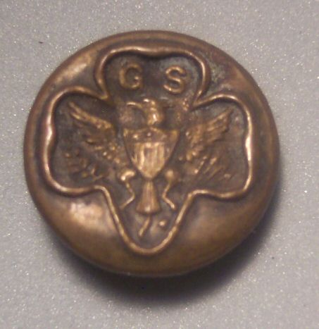 OLD Girl Scout Button with Eagle