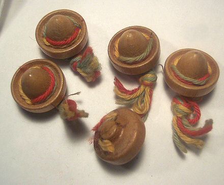 Mexican Sombrero Wood and Yarn Buttons