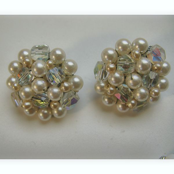 Japan Cluster Bead Clip Earrings