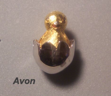 Avon Baby Chick Lapel Pin