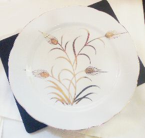 Lefton Handpainted Wheat Dinner Plates